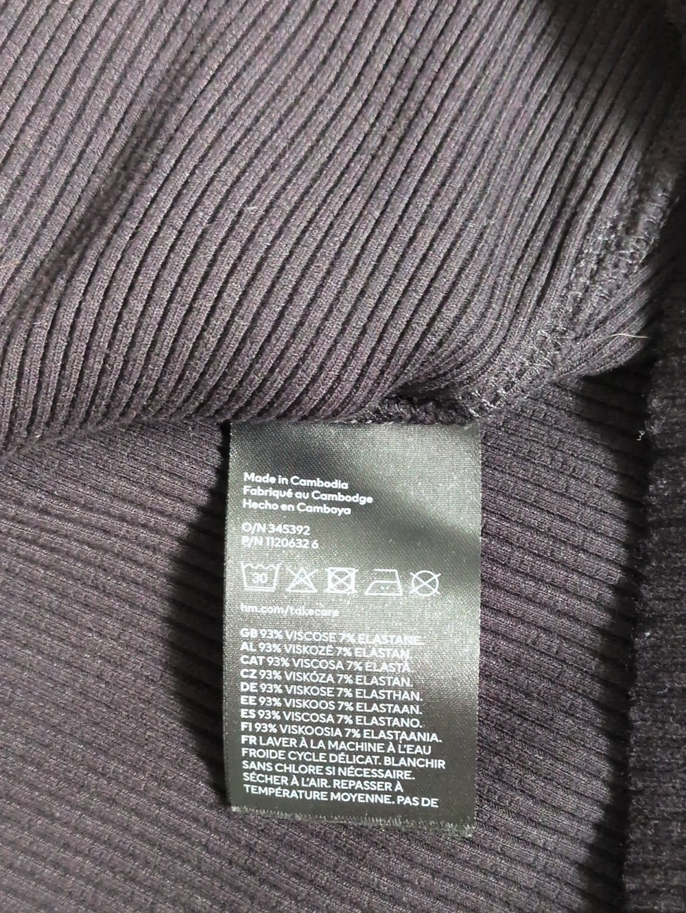 H&M Ribbed Three Button Top - Picture 3 of 3